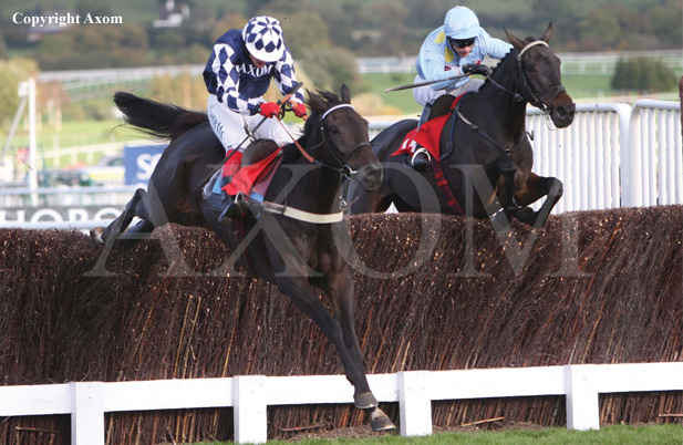 Ouzbeck winning a Grade 2 Handicap at Cheltenham